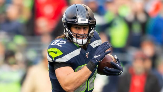 Seattle Seahawks tight end Luke Willson (82) during the second half at CenturyLink Field. Seattle defeated Tampa Bay 40-34.